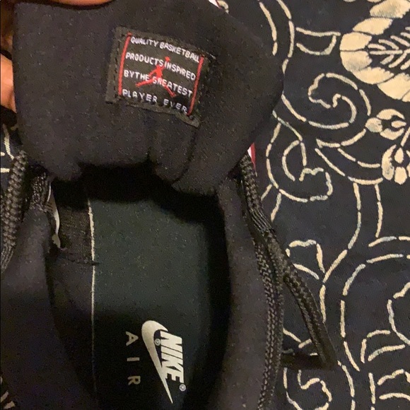 100% AUTHENTIC AIR JORDAN 11 RETRO (GS) - Picture 8 of 8